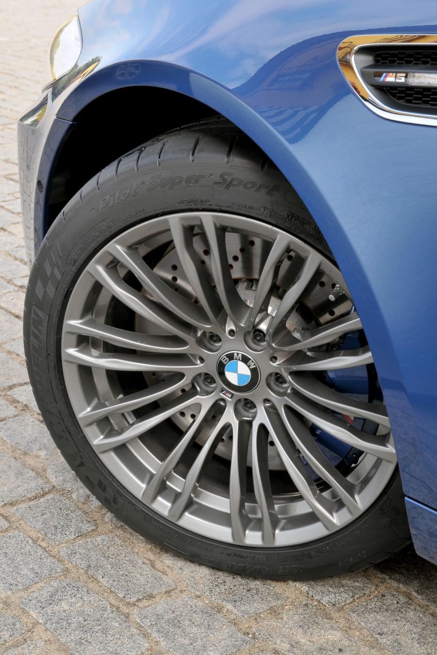  BMW M5 2011 года  (фото 67 из 344)